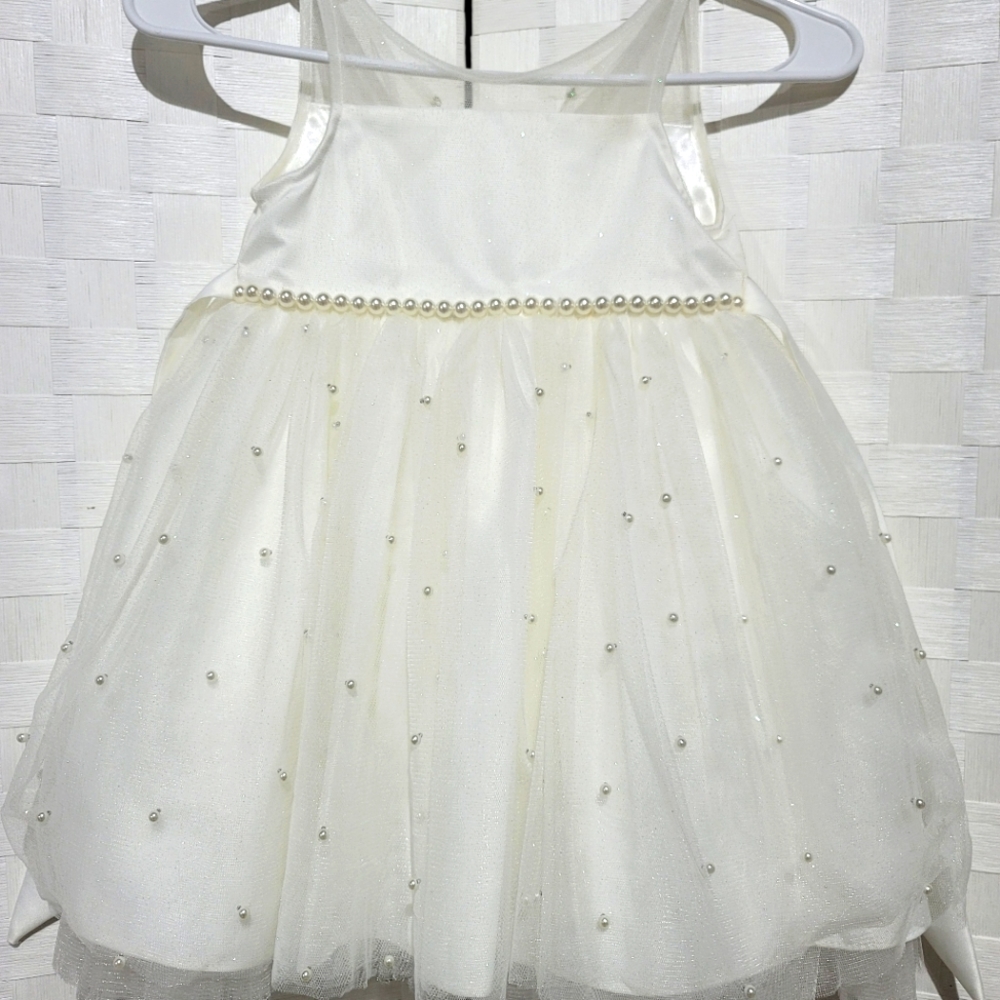 Little girl dress size 4.
